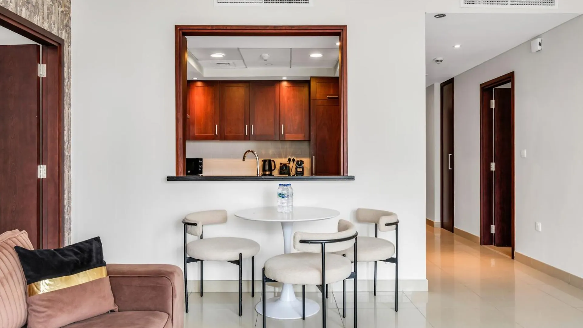 Bellavista - 1 Bedroom Apartment - 29 Boulevard Dubai United Arab Emirates